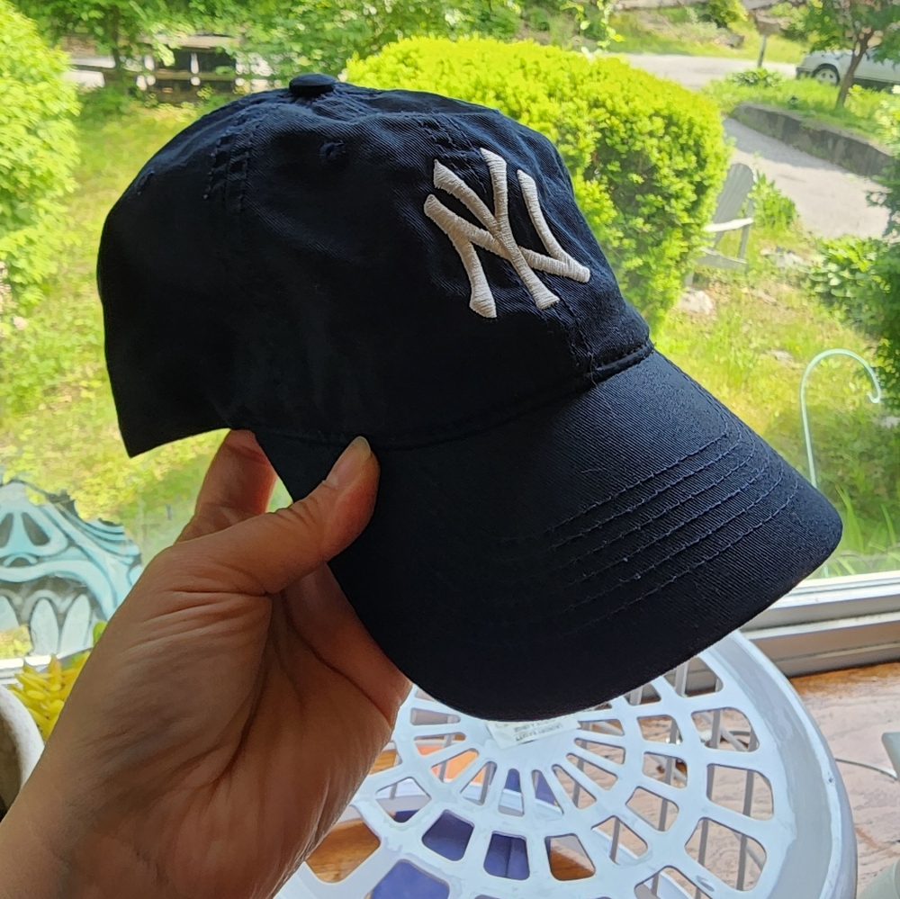 New York Yankees baseball cap